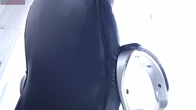 Snapshot of Bedobigcock chatting on 03.05.25 Bedobigcock online show from 03.05.25