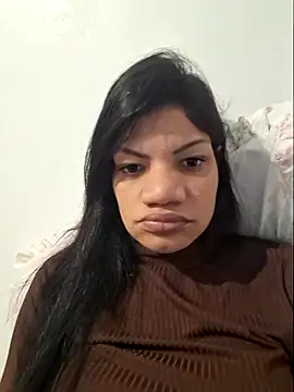 Snapshot of charllottebrasilian chatting on 06.15.26 charllottebrasilian online show from 06.15.26