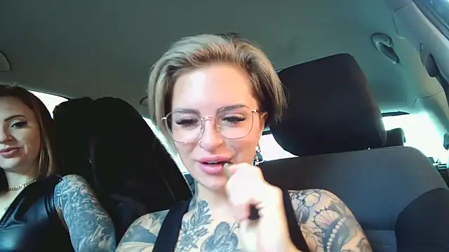 Alexandersonxo online show from 12.19.24