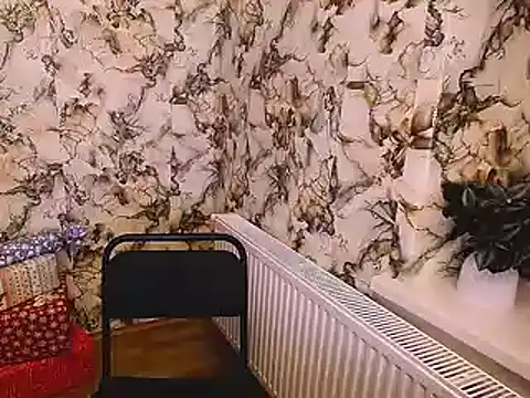 Queen ofLove online show from 01.31.25