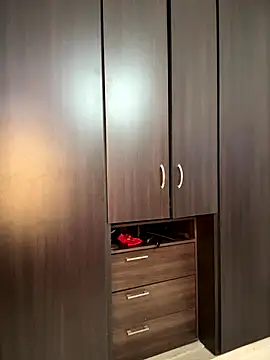 sophiee evanss  online show from 11.28.25