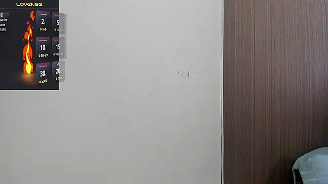 Snapshot of gisellove1 chatting on 09.27.25 gisellove1 online show from 09.27.25