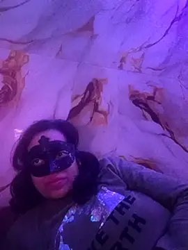 Snapshot of Inaya_Mishra chatting on 01.08.25 Inaya Mishra online show from 01.08.25