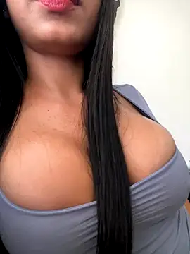 Lolitacooper online show from 10.12.25