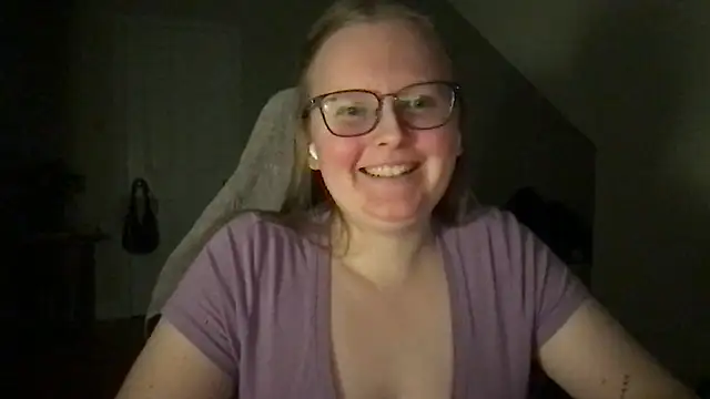 Snapshot of lexie_lilacs chatting on 01.17.25 lexie lilacs online show from 01.17.25