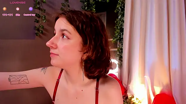 Snapshot of mind_game chatting on 02.15.25 mind game online show from 02.15.25