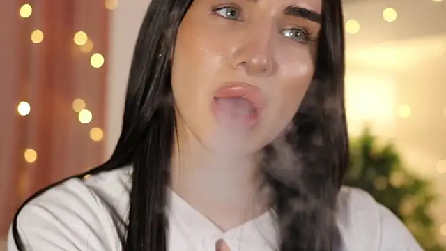 Kim Oberlin  online show from 02.04.25