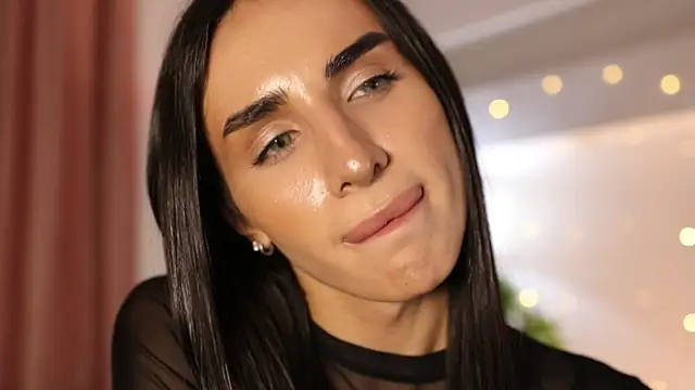 Kim Oberlin  online show from 02.12.25