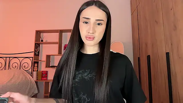 Kim Oberlin  online show from 04.16.26