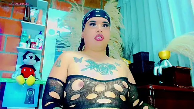 nauthyvalentina online show from 02.14.26