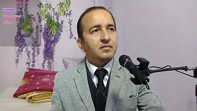 yazforeSolo online show from 09.28.25