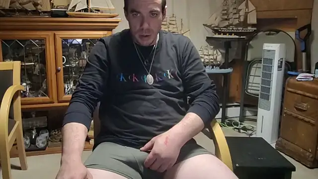 ScubaStevex online show from 04.09.26