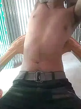 Snapshot of cutetaraaarhjn chatting on 12.20.24 cutetaraaarhjn online show from 12.20.24