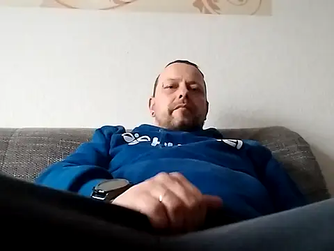 Snapshot of ich411983 chatting on 02.28.25 ich411983 online show from 02.28.25