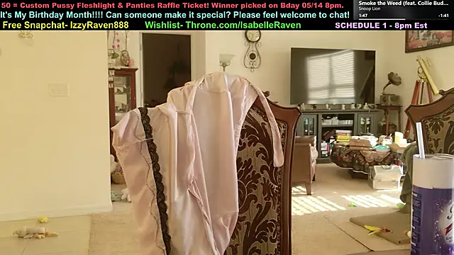 Snapshot of IsabelleRaven chatting on 05.14.26 IsabelleRaven online show from 05.14.26