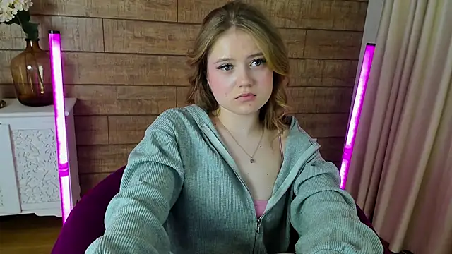 SelinSwarovski online show from 03.15.25