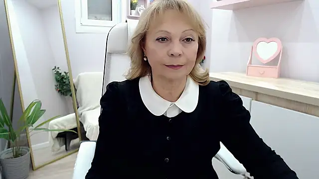 Milla Cutie18 online show from 03.03.25