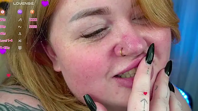 ZaraReignn online show from 02.06.25