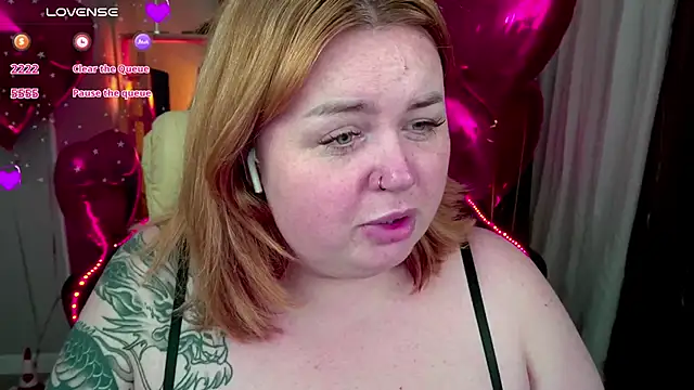 ZaraReignn online show from 02.15.25