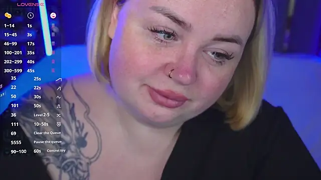 ZaraReignn online show from 12.16.25