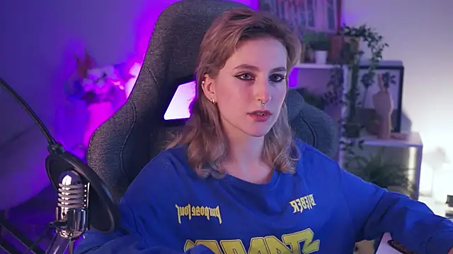 LuxRayi online show from 12.08.24