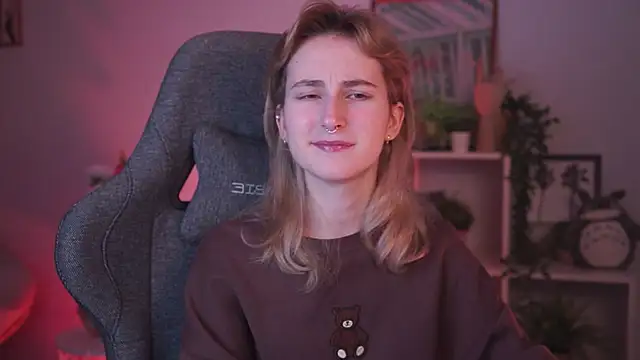 LuxRayi online show from 01.13.25