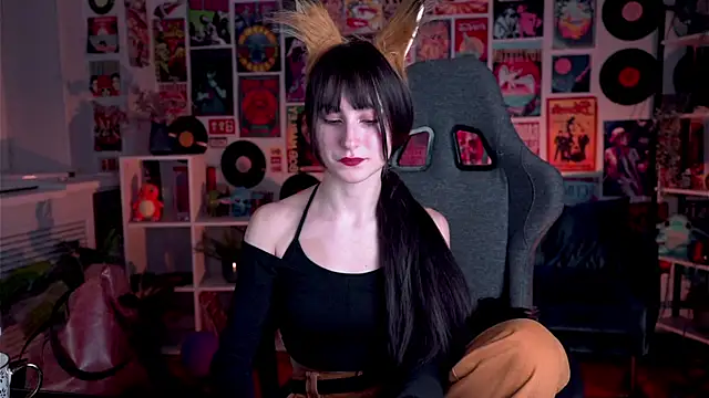 LuxRayi online show from 02.01.25