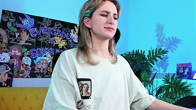 LuxRayi online show from 02.18.25