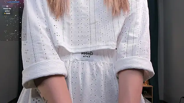 MayBennett online show from 01.05.25