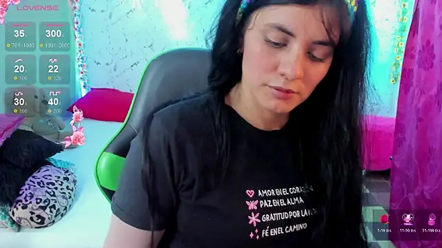 Snapshot of elissa_iris chatting on 10.29.25 elissa iris online show from 10.29.25