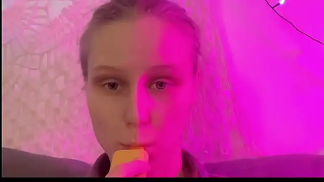 KatiKate online show from 02.12.25