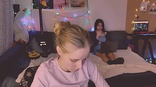 KatiKate online show from 02.25.25