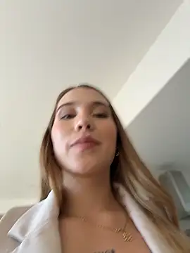 SophieRaily  online show from 01.07.26