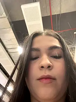 Blancanievess online show from 10.25.25