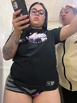 alissonfernandez  online show from 09.18.25