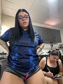 alissonfernandez  online show from 09.29.25