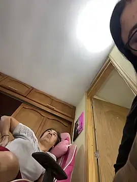 alissonfernandez  online show from 10.31.25