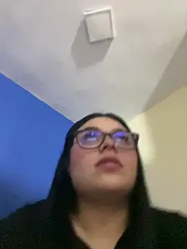 alissonfernandez  online show from 02.28.26