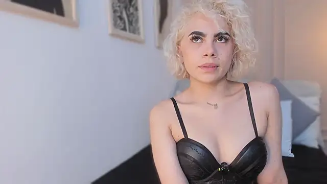 Snapshot of marian_pinzon chatting on 02.02.26 marian pinzon online show from 02.02.26