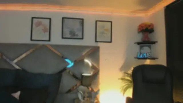 Snapshot of marian_pinzon chatting on 05.19.26 marian pinzon online show from 05.19.26