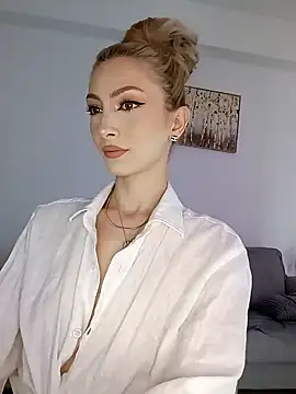 AnyaLobb62 online show from 01.27.25