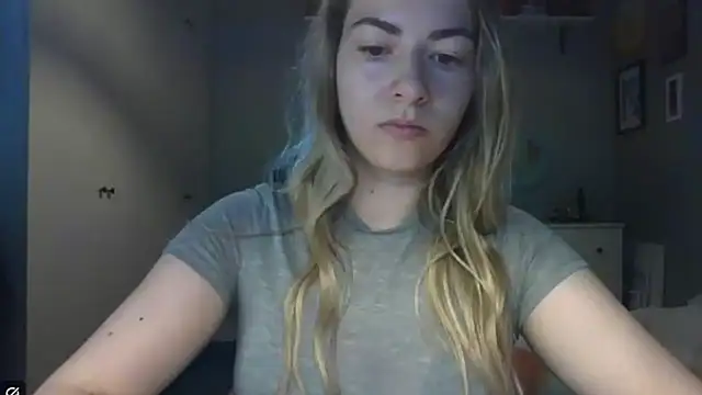 Snapshot of ROSIEx_sweet chatting on 07.14.26 ROSIEx sweet online show from 07.14.26