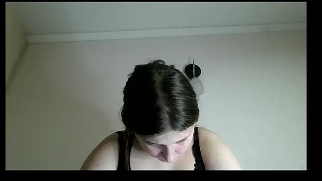 kila lo online show from 02.27.25