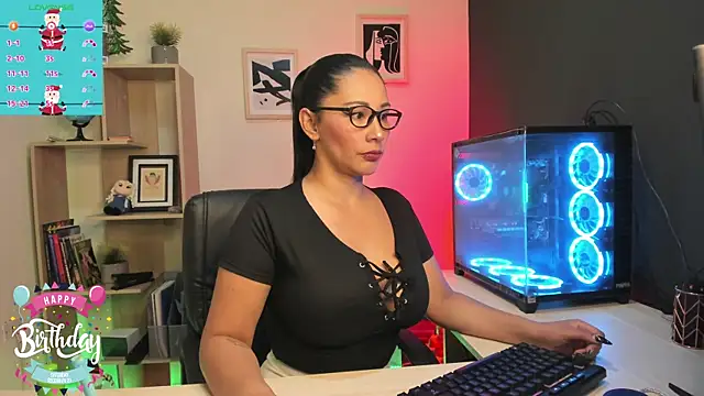 Sue Wolls online show from 12.19.24