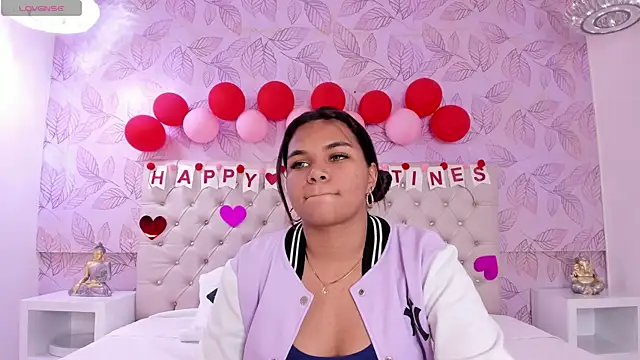 Carolina Evanss online show from 02.17.25