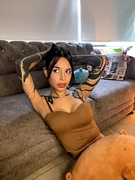 alessia iris19 online show from 10.16.25