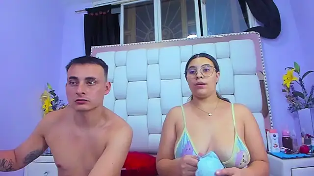 Salome Moonn online show from 10.19.25