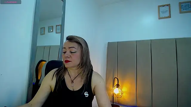 Lupiita223 online show from 03.01.25