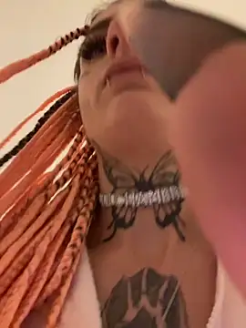 BlazyKitsune- online show from 11.09.25