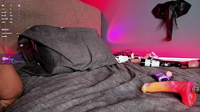 samuel boy tatoo online show from 01.24.25